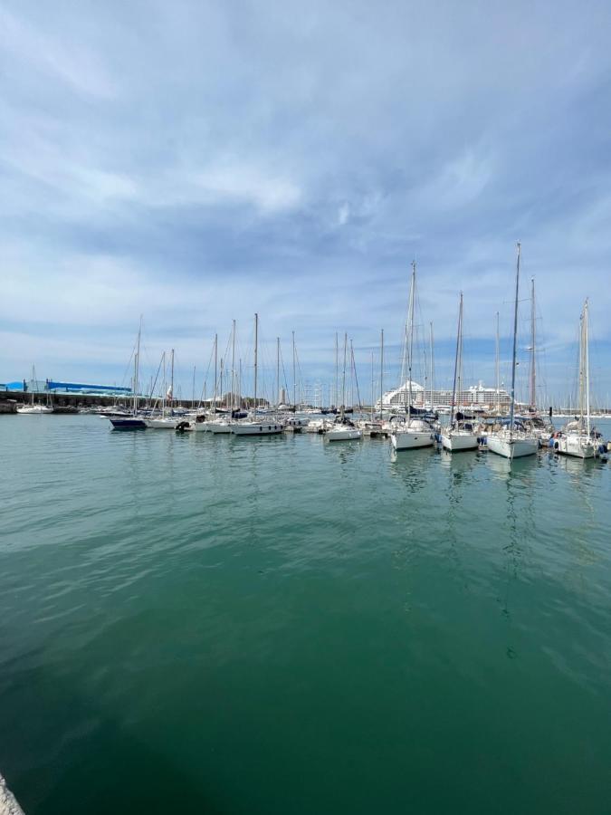 Kasia Porta Sul Mare Di Livorno Free Parking Eksteriør bilde