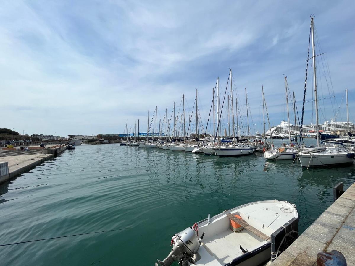 Kasia Porta Sul Mare Di Livorno Free Parking Eksteriør bilde